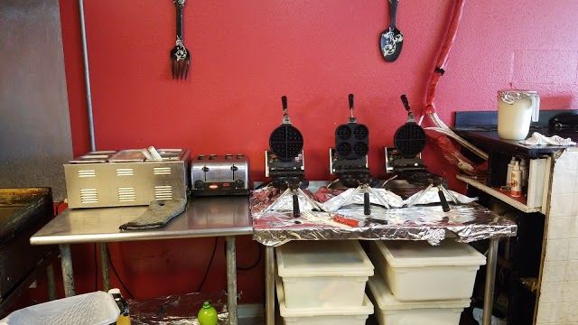 ma momma's house of Cornbread Chicken and Waffles